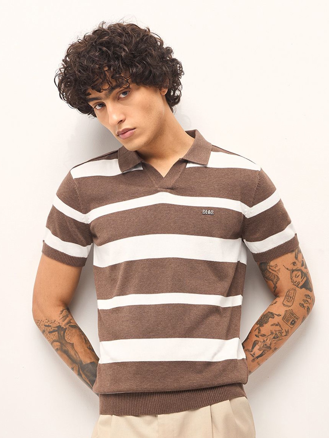 

THE BEAR HOUSE Men Striped Polo Collar Slim Fit T-shirt, Brown