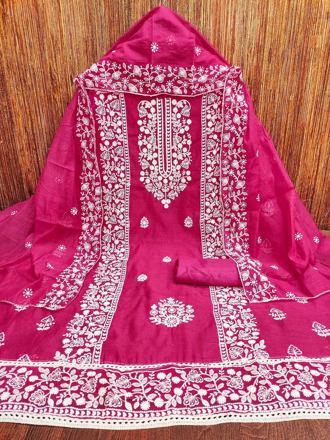 

SHADOW & SAINING Embroidered Unstitched Dress Material, Pink