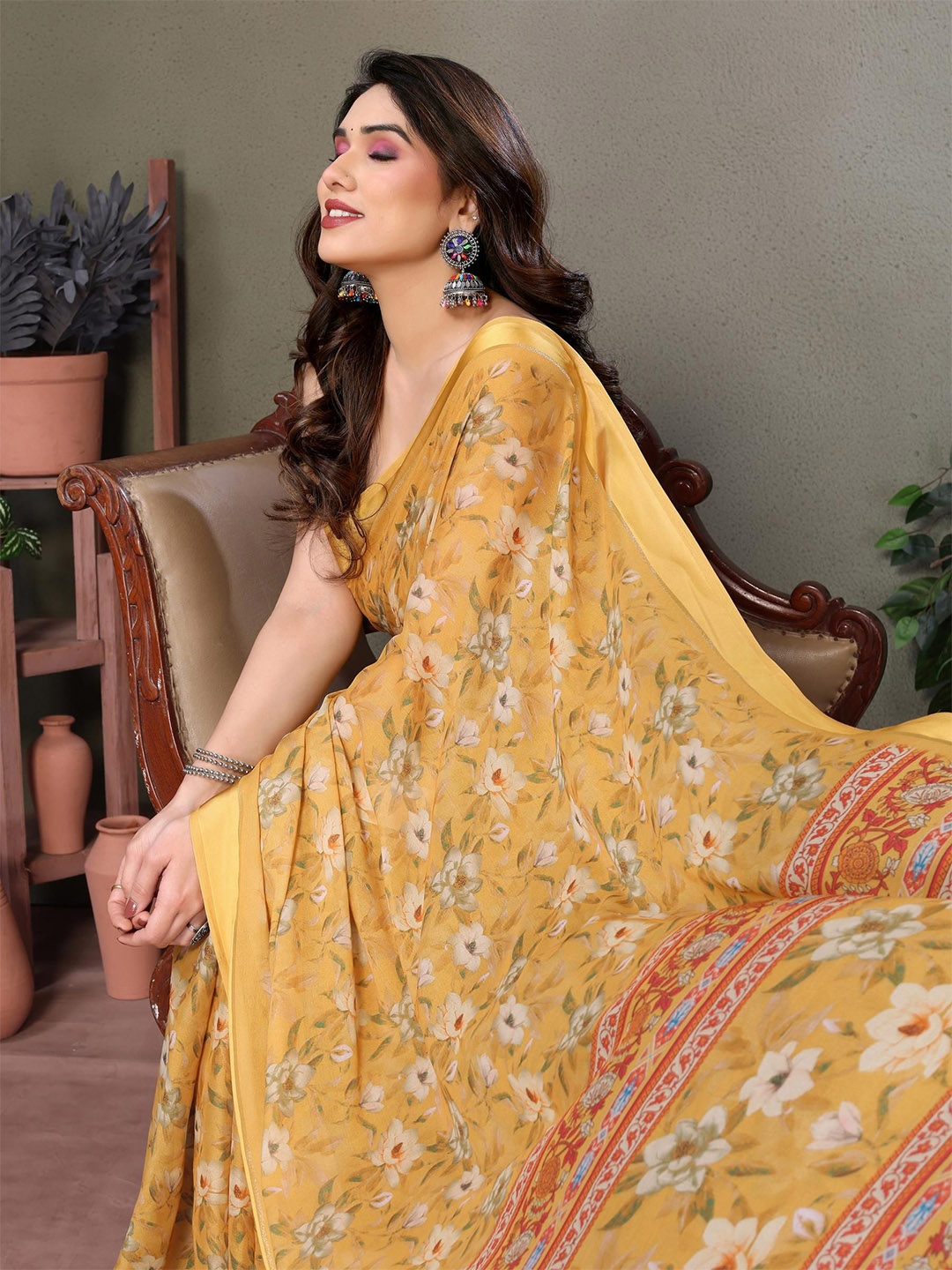 

Ekasya Floral Satin Saree, Yellow