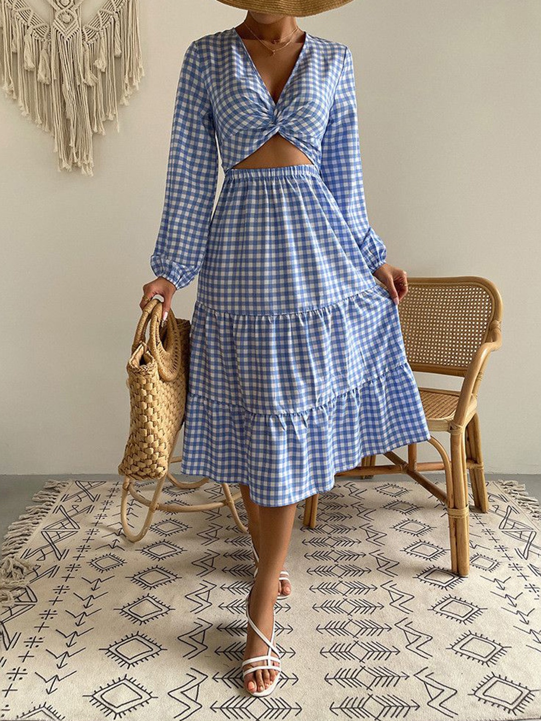 

The Roadster Lifestyle Co Checked V-Neck Maxi Dress, Blue