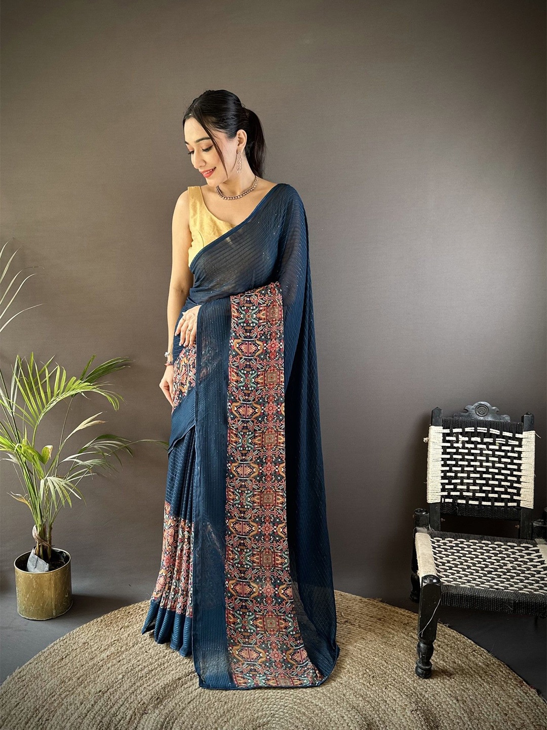 

LeeliPeeri Designer Embellished Sequinned Poly Georgette Saree, Blue