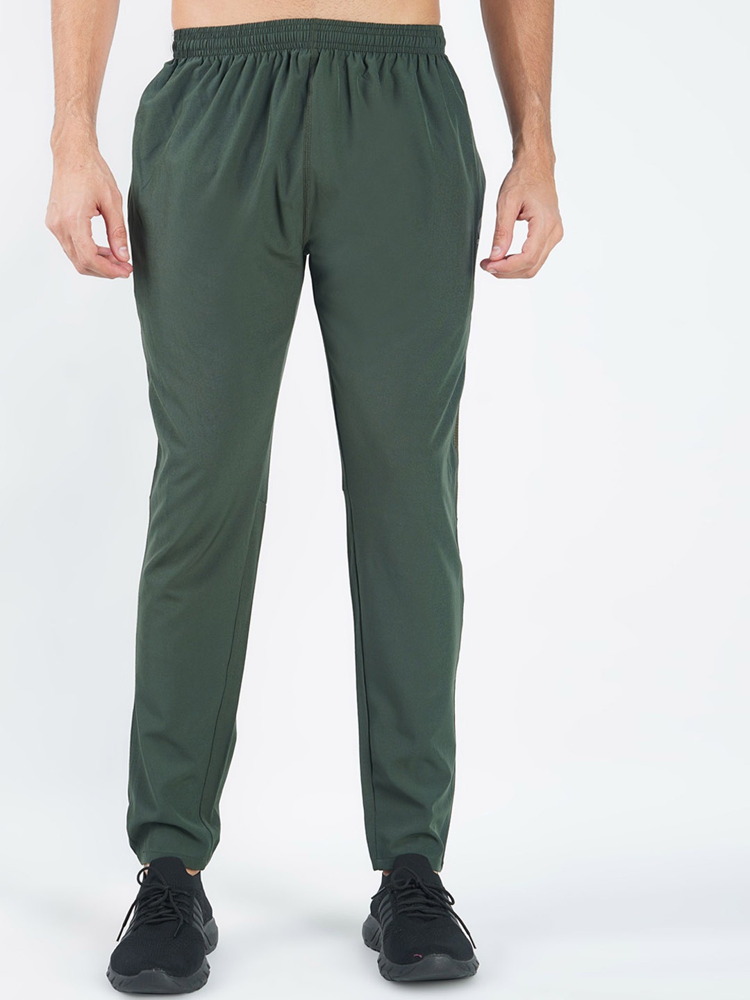 

GOTO Men Striped Mid-Rise TrackPants, Green