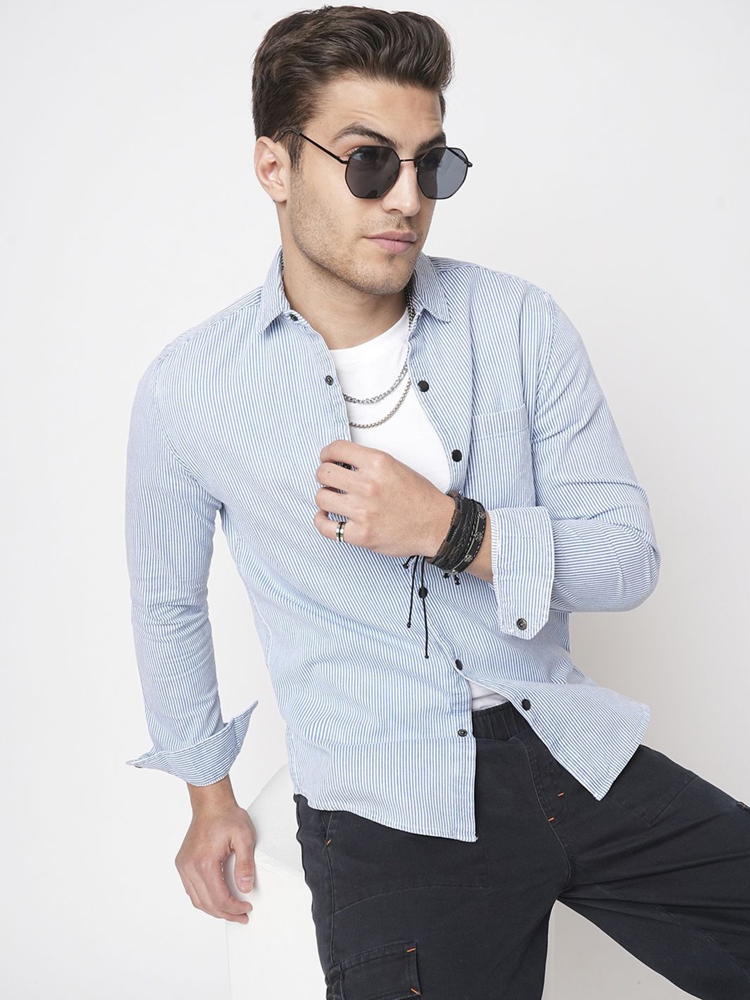 

VASTRADO Men Classic Slim Fit Multi Stripes Opaque Striped Casual Shirt, Blue