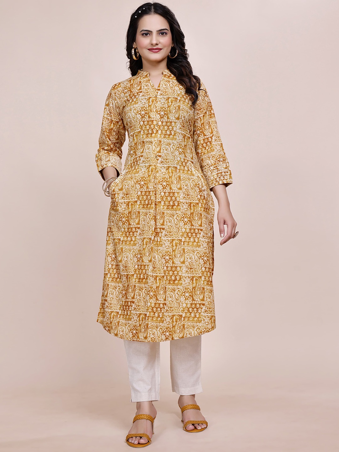 

NAY Women Printed Sequinned Kurta, Yellow