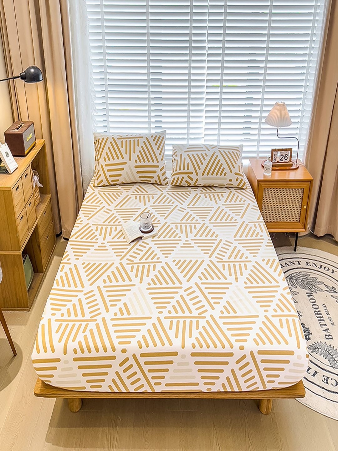 

JC HOME Brown & White Striped 220 TC King Bedsheet with 2 Pillow Covers