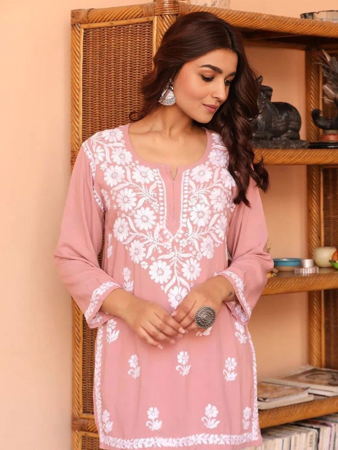 

Sidhidata Embroidered Kurti, Peach