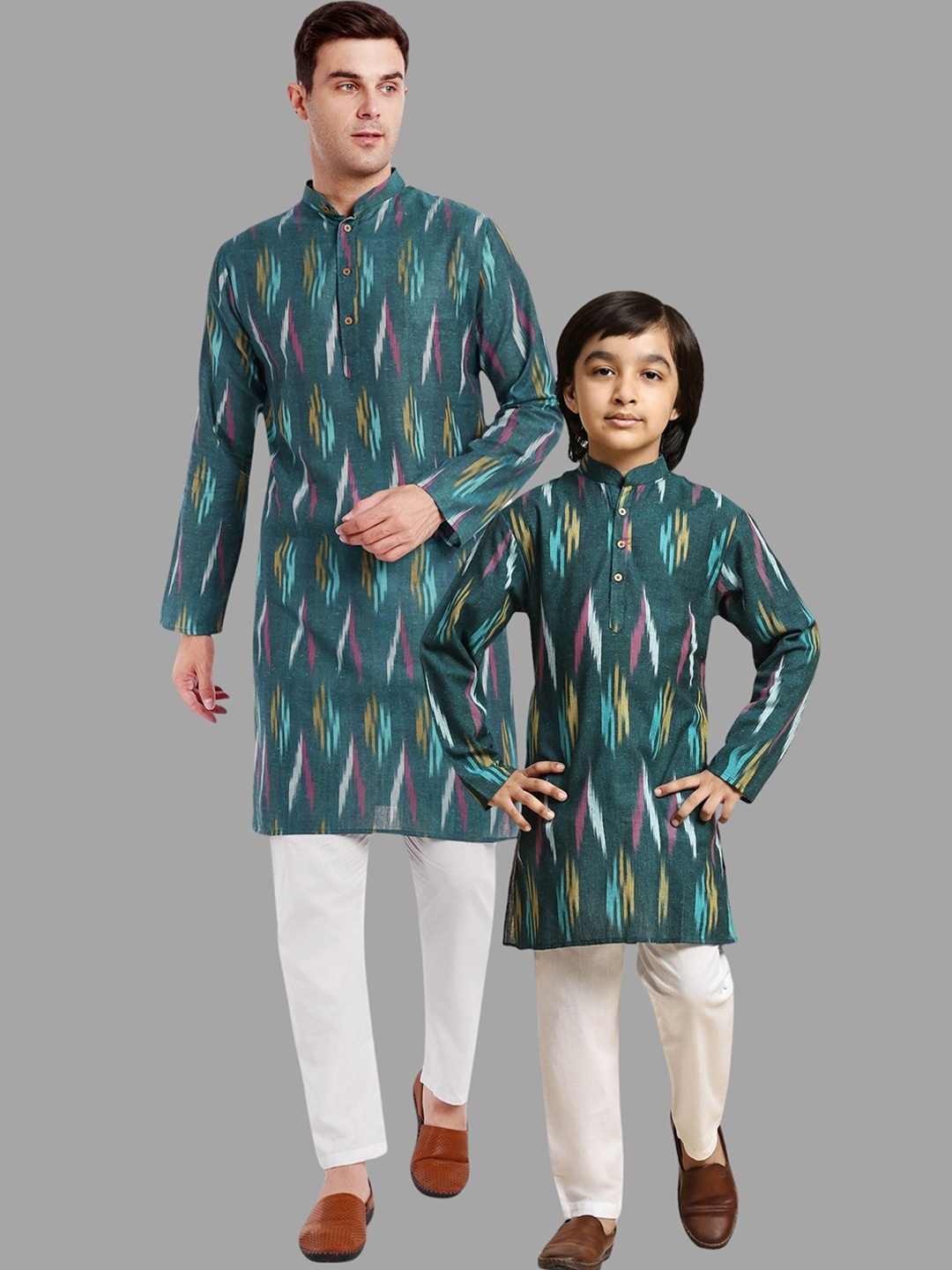 

SKAVIJ Men Printed Regular Pure Cotton Kurta with Pyjamas, Green