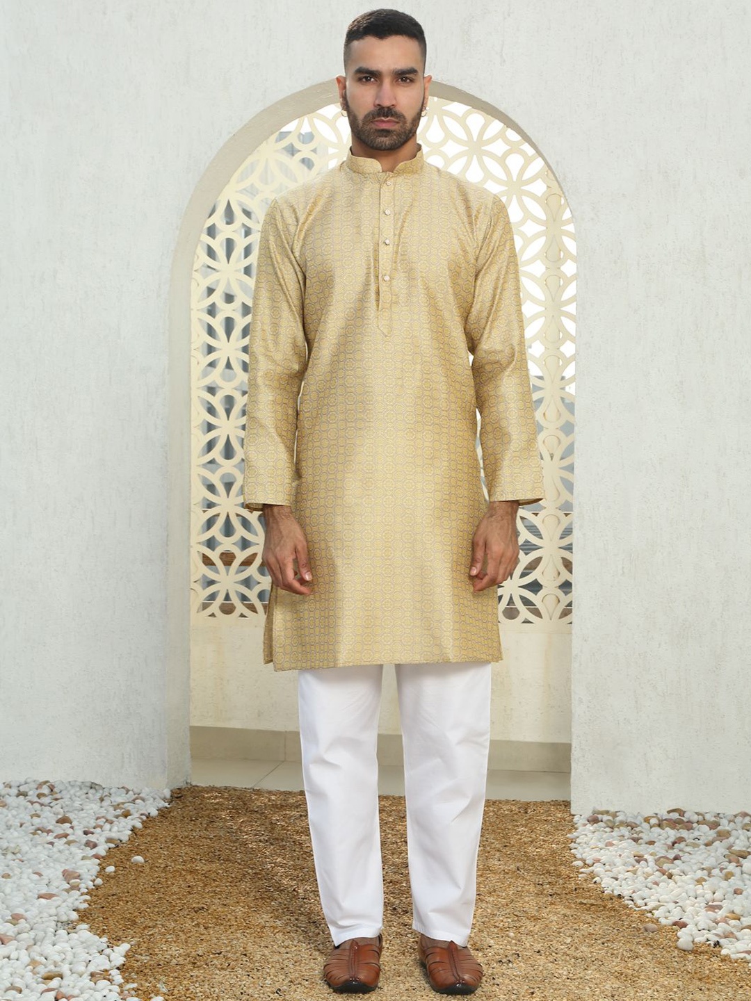 

KRAFT INDIA Men Ethnic Motifs Regular Kurta with Pyjamas, Beige