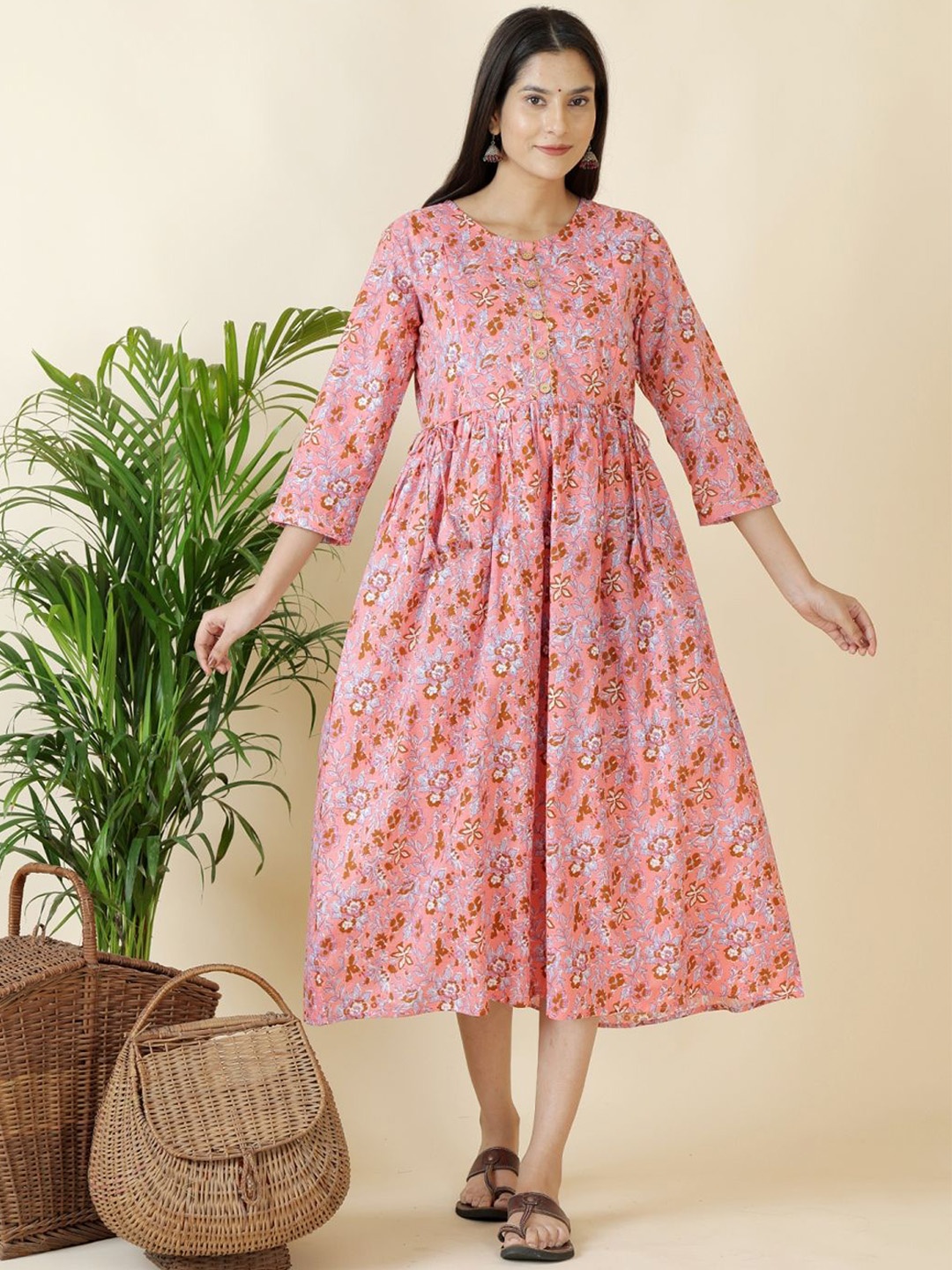 

Moda Rapido Women Floral Printed Thread Work Anarkali Kurta, Multi