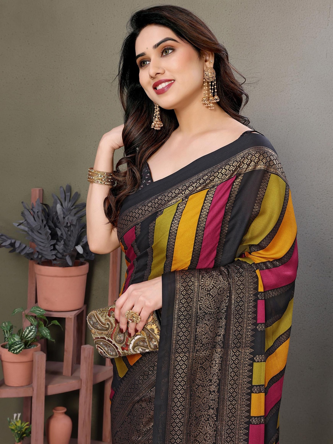 

Ekasya Woven Design Satin Saree, Black