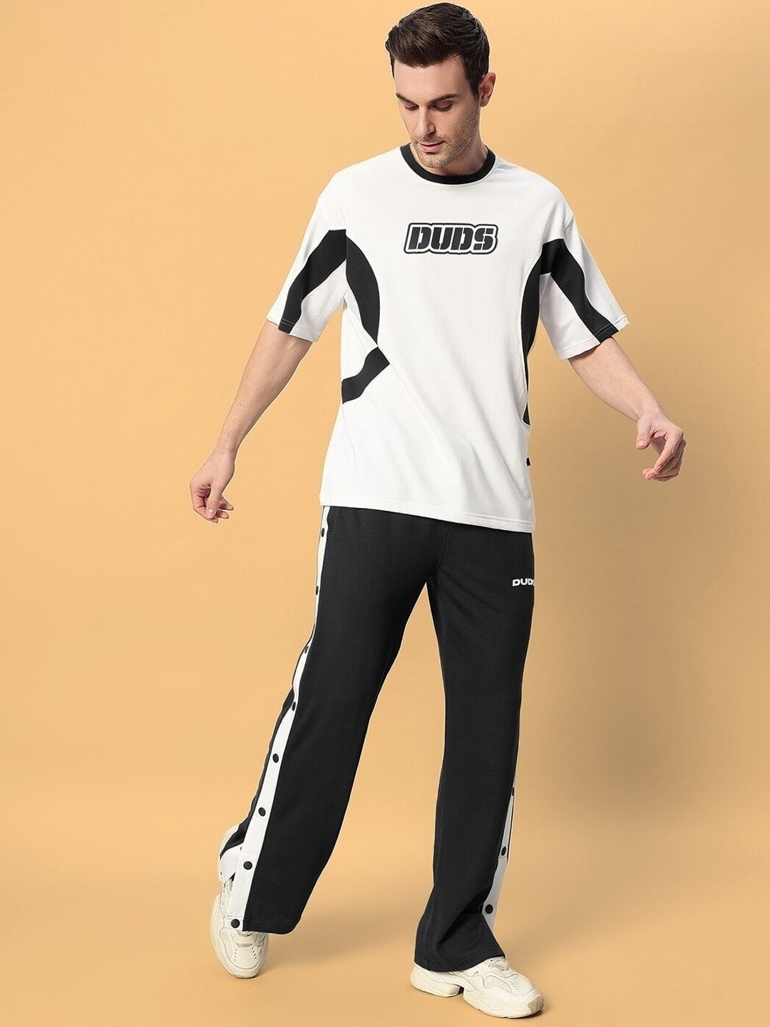 

WEARDUDS Printed Pure Cotton Round Neck T-Shirt With Trousers Co-Ords, Black
