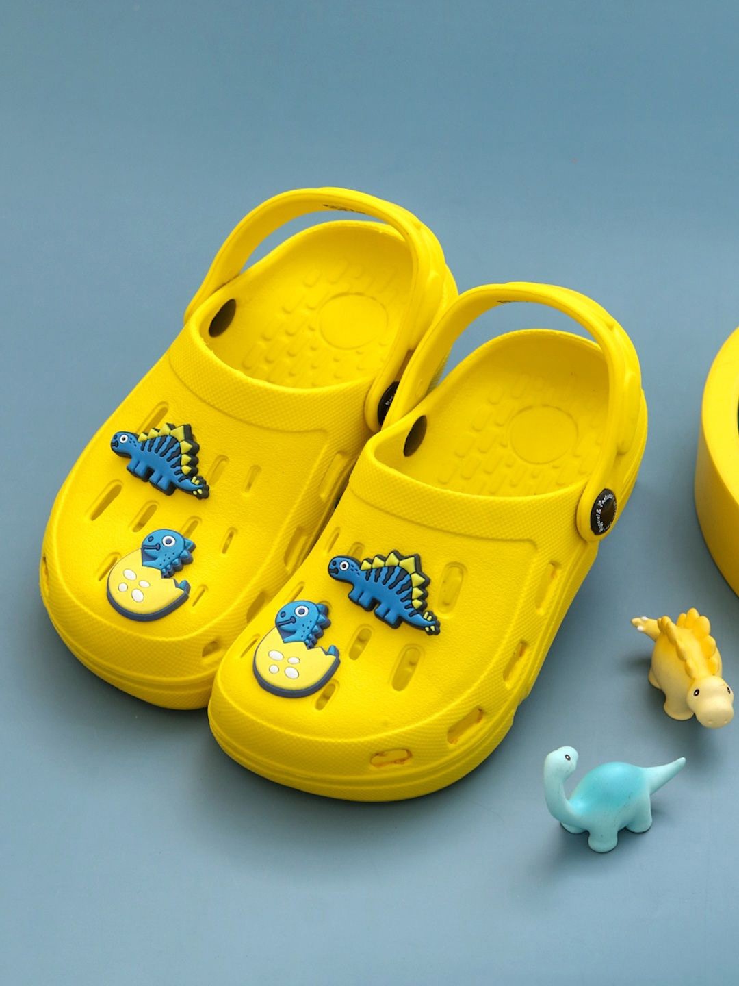 

Yellow Bee Boys Self-Design Clogs