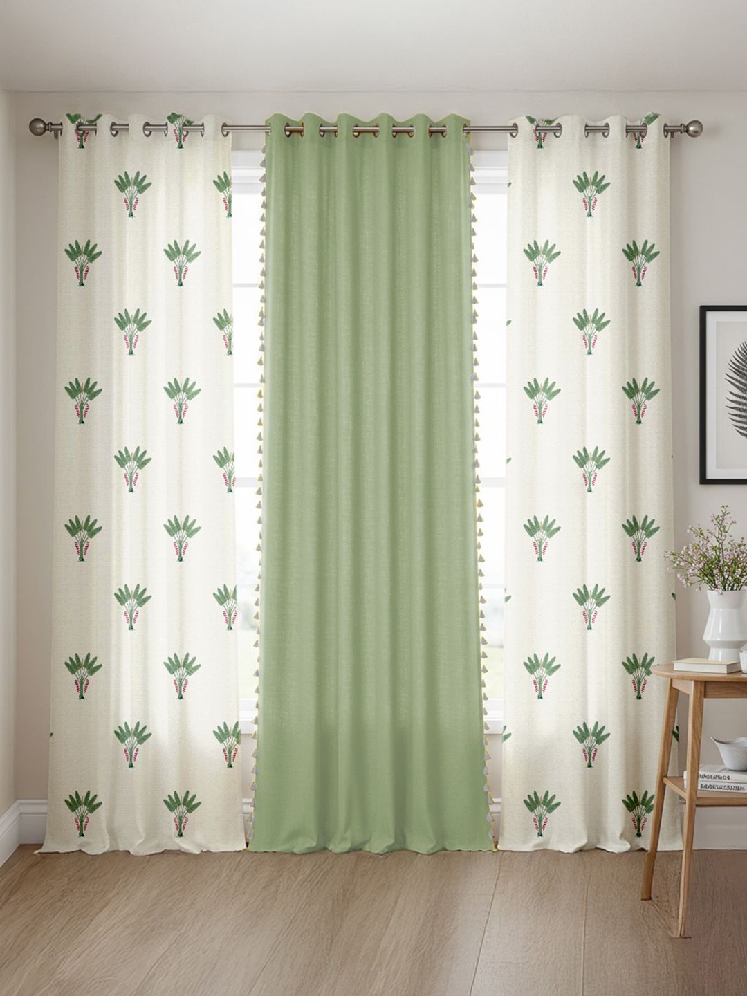 

URBAN SPACE Green & White Set of 3 Floral Door Curtain