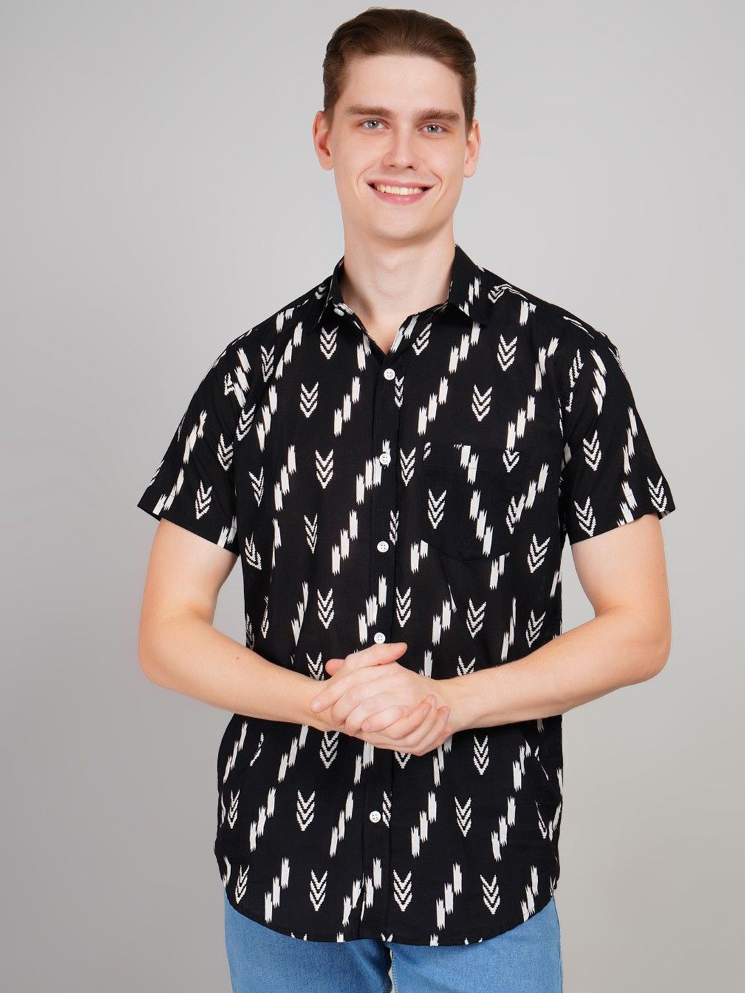 

Le Mec Men Opaque Printed Casual Shirt, Black
