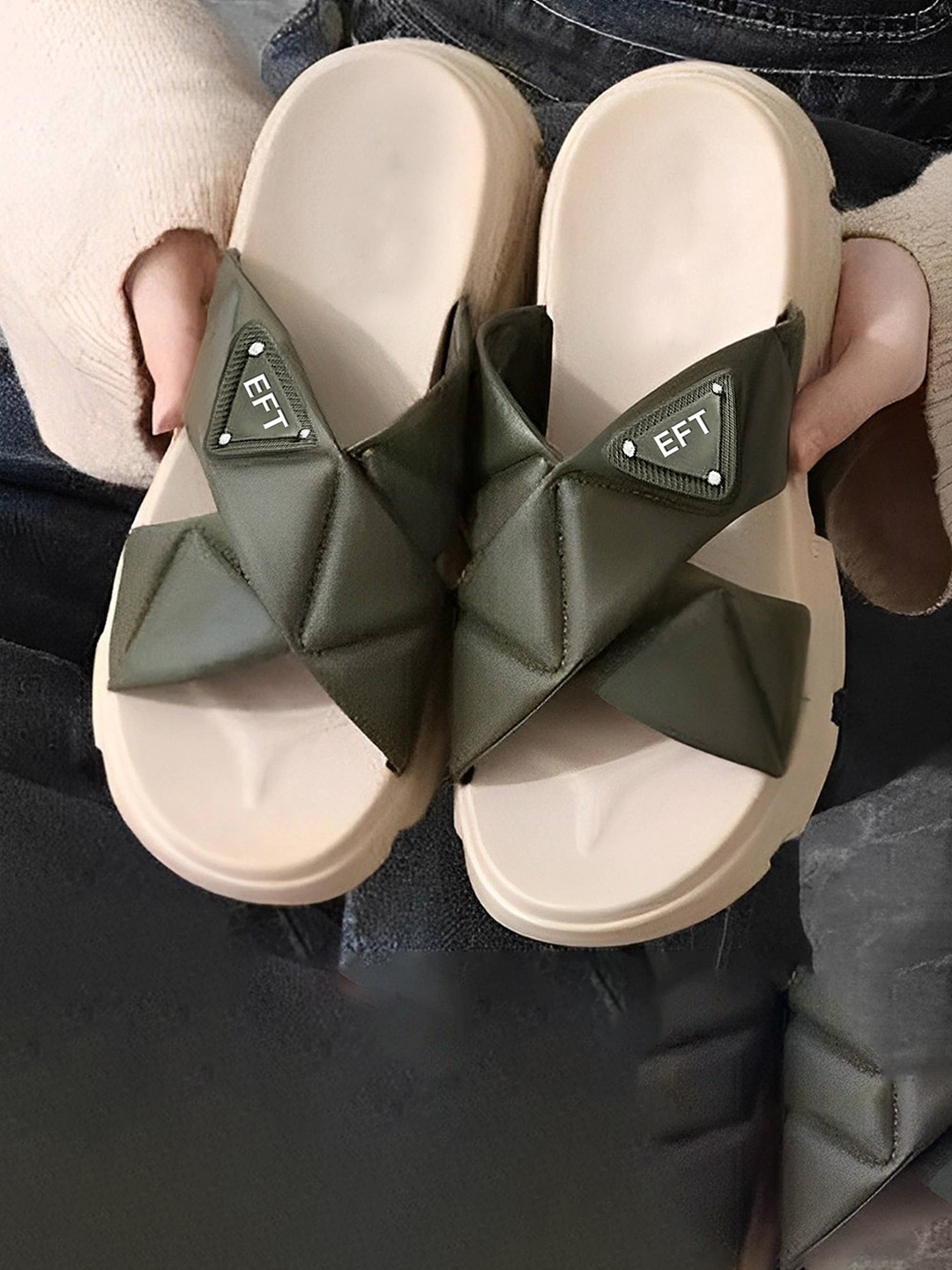 

PENNEN Open Toe Flats, Green