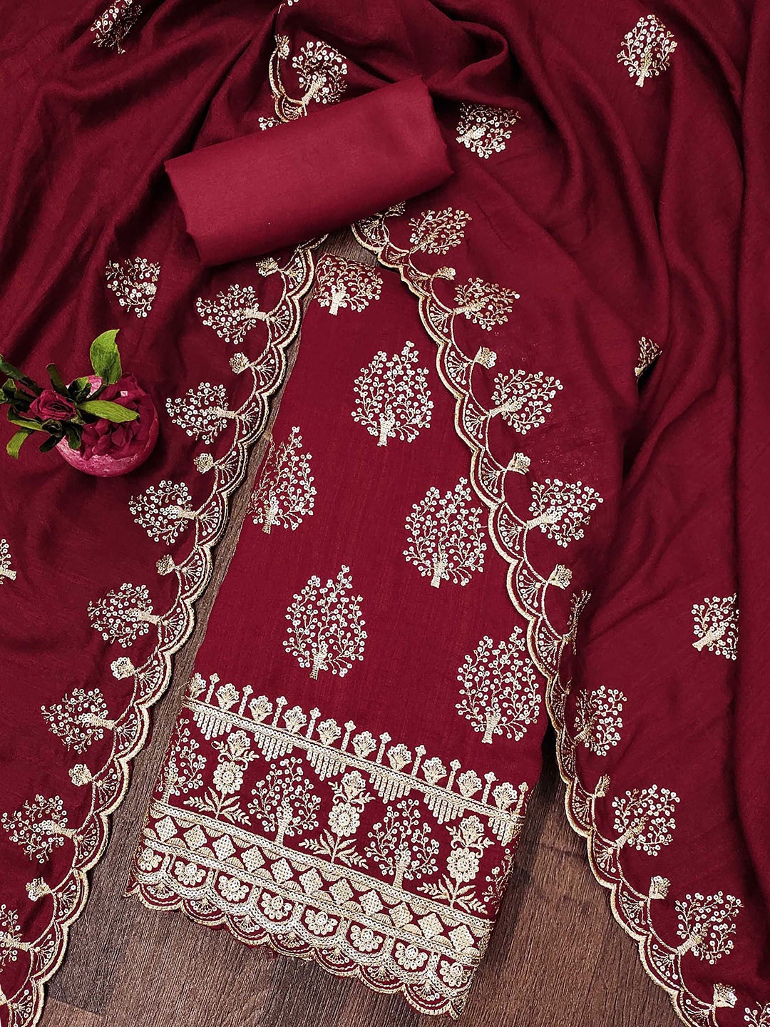 

SHADOW & SAINING Embroidered Unstitched Dress Material, Red