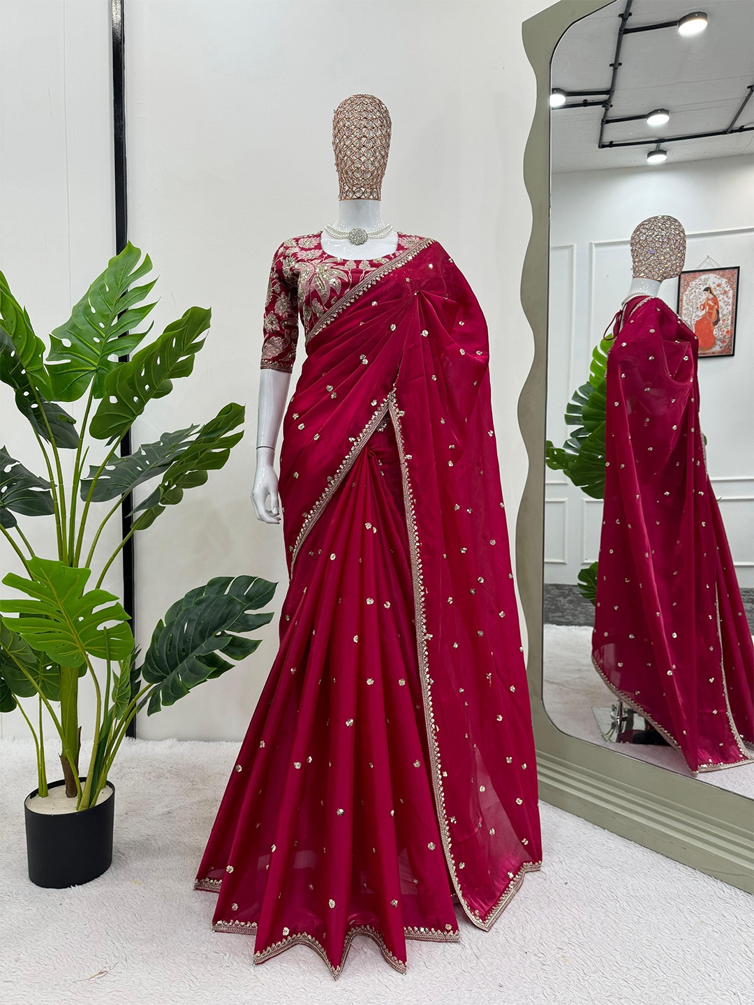 

LeeliPeeri Designer Ethnic Motifs Embroidered Designer Saree, Pink