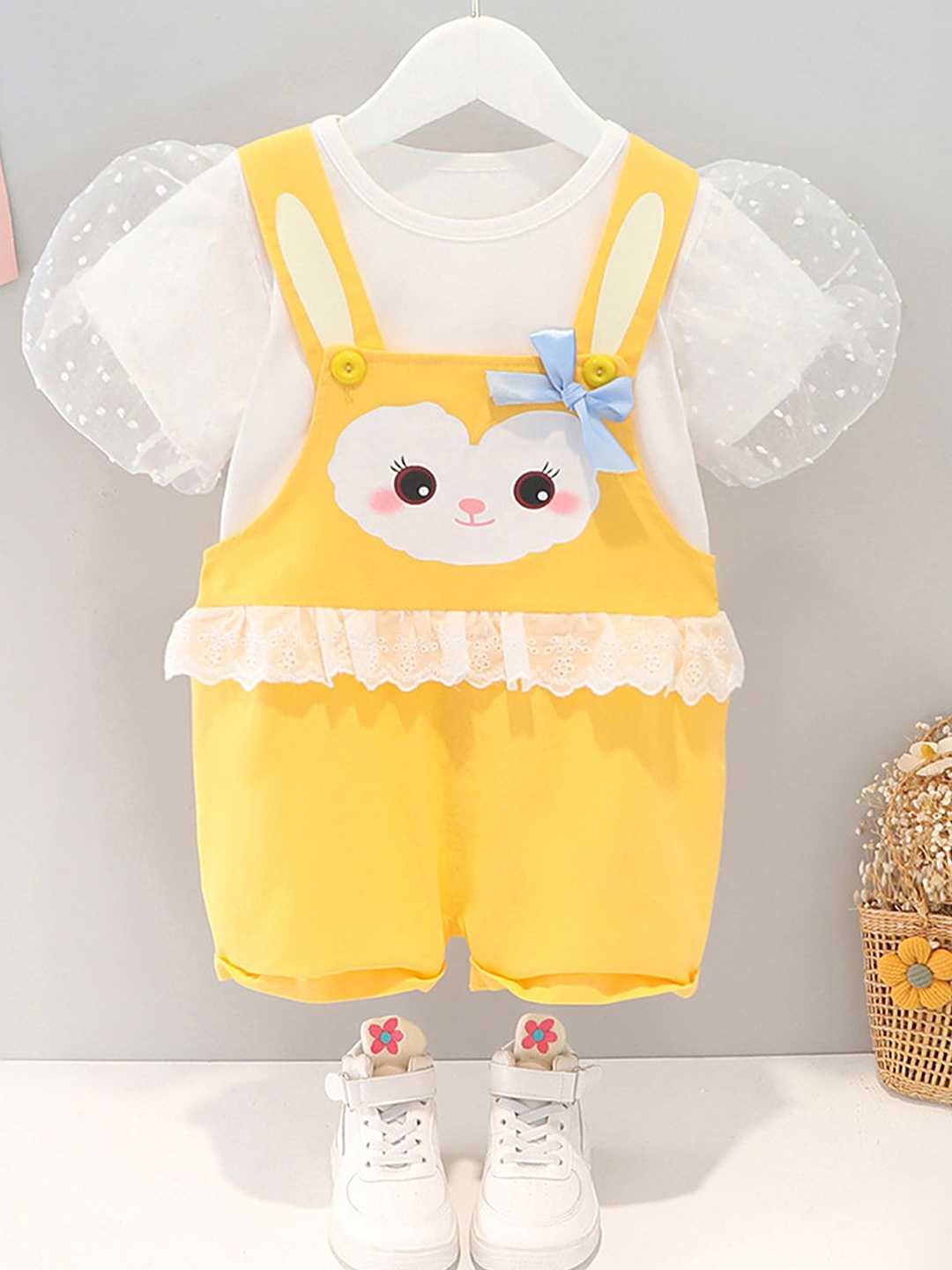 

LULU & SKY Printed Dungaree With Top, Yellow