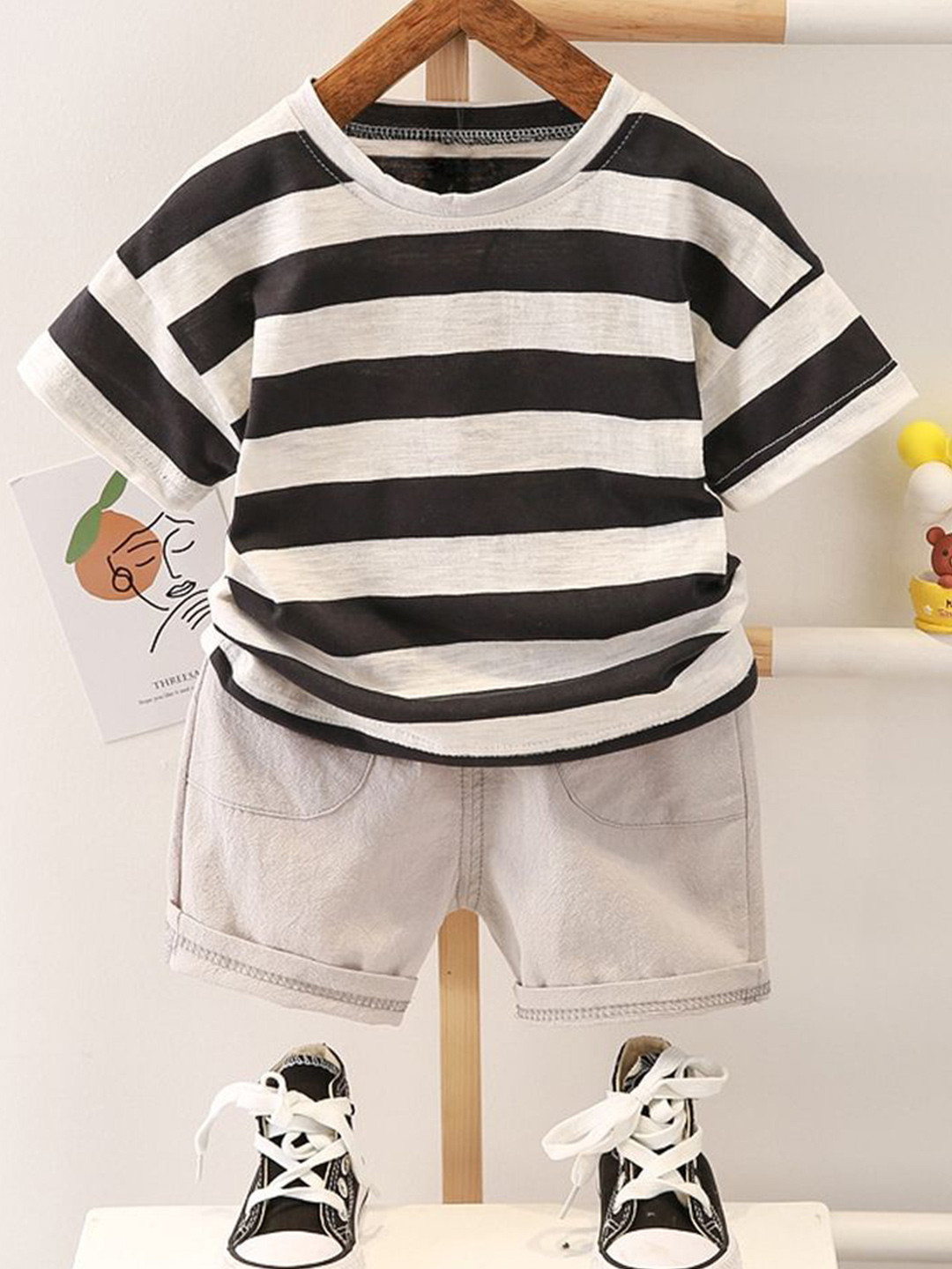 

LULU & SKY Boys Striped T-shirt with Shorts, Black