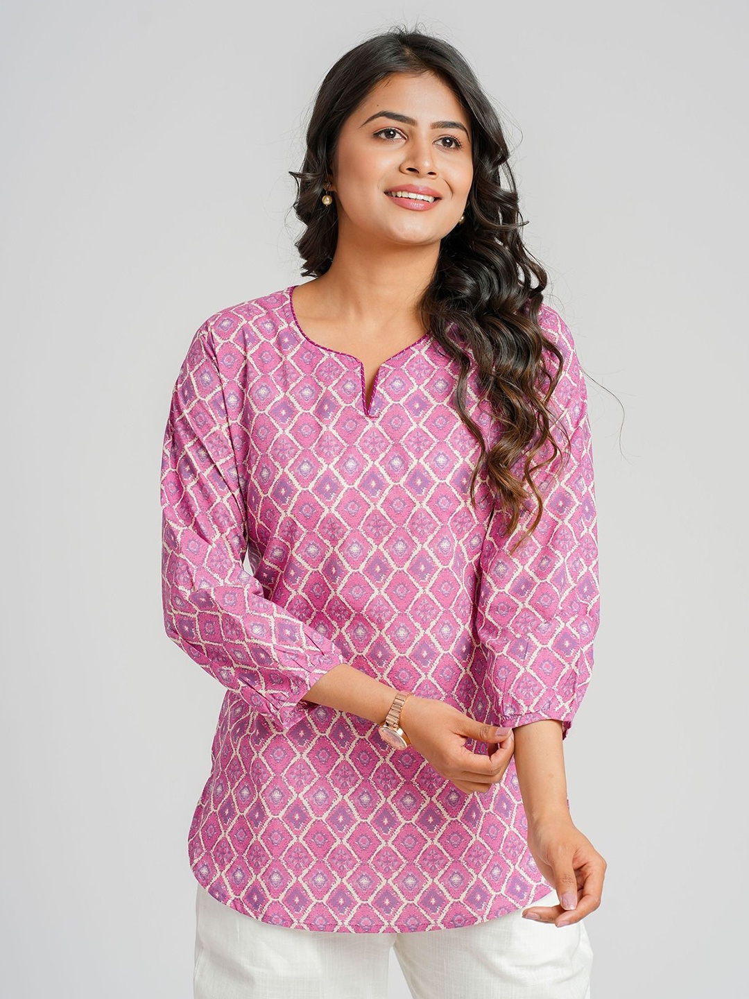 

Cotton Curio Floral Printed Pure Cotton Kurti, Pink