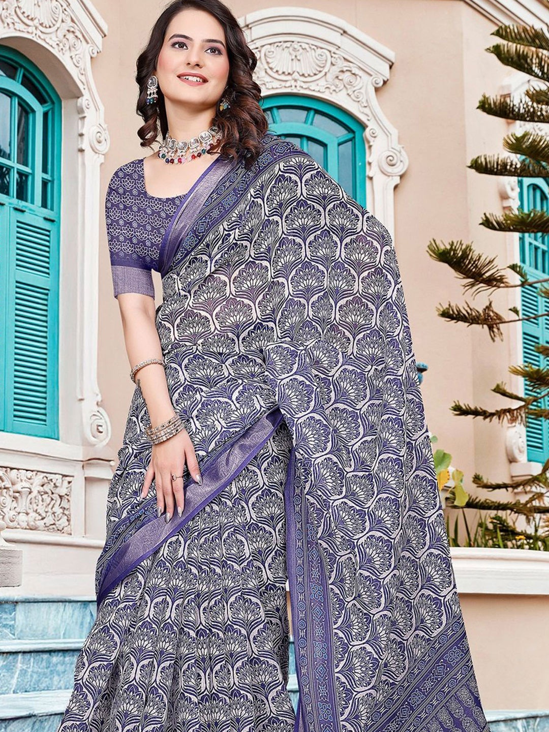 

Anouk Floral Linen Blend Saree, Purple