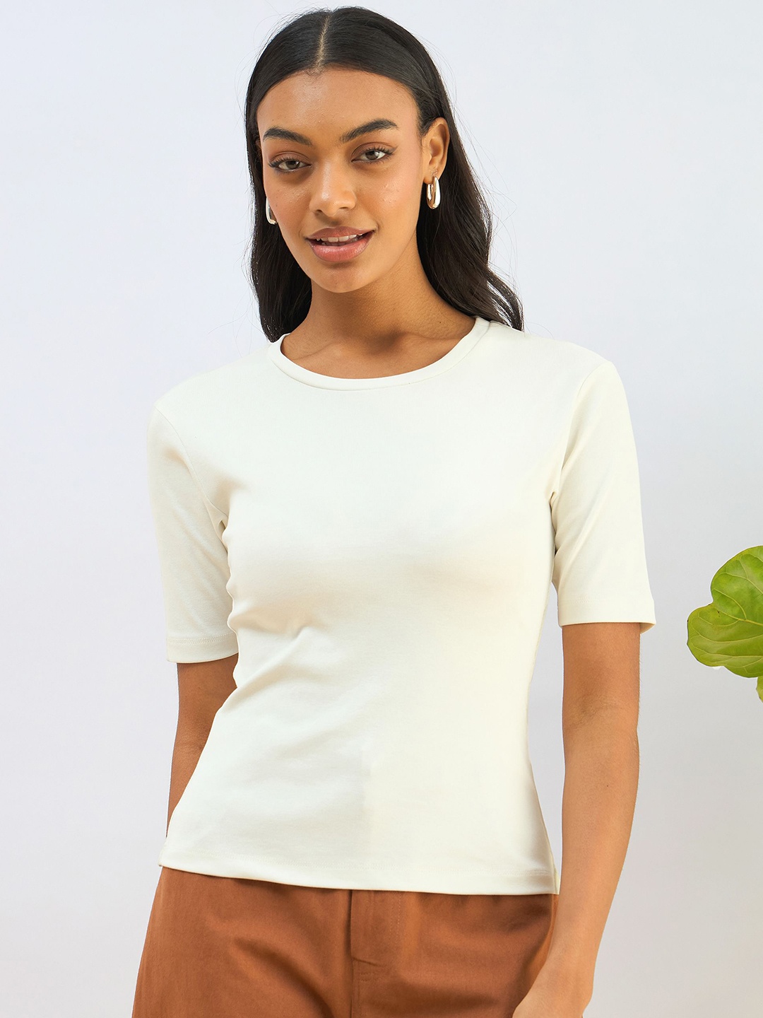 

SASSAFRAS BASICS Women Slim Fit T-shirt, White