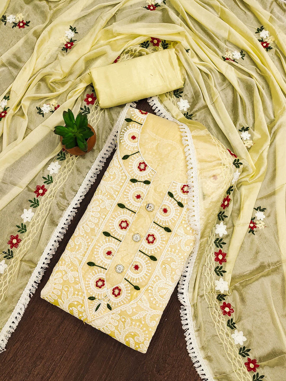 

SHADOW & SAINING Embroidered Unstitched Dress Material, Yellow