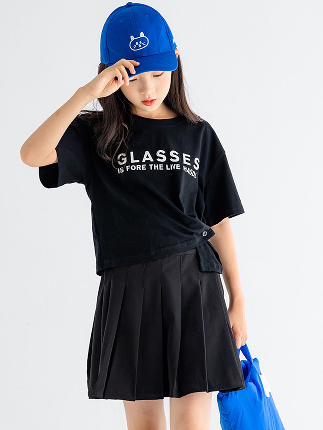 

LULU & SKY Girls Printed T-shirt with Skirt, Black