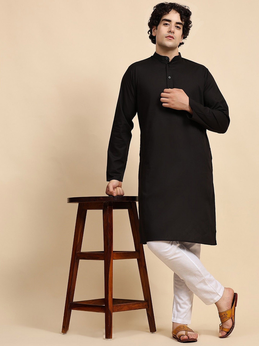 

SKAVIJ Men Regular Pure Cotton Kurta with Pyjamas, Black
