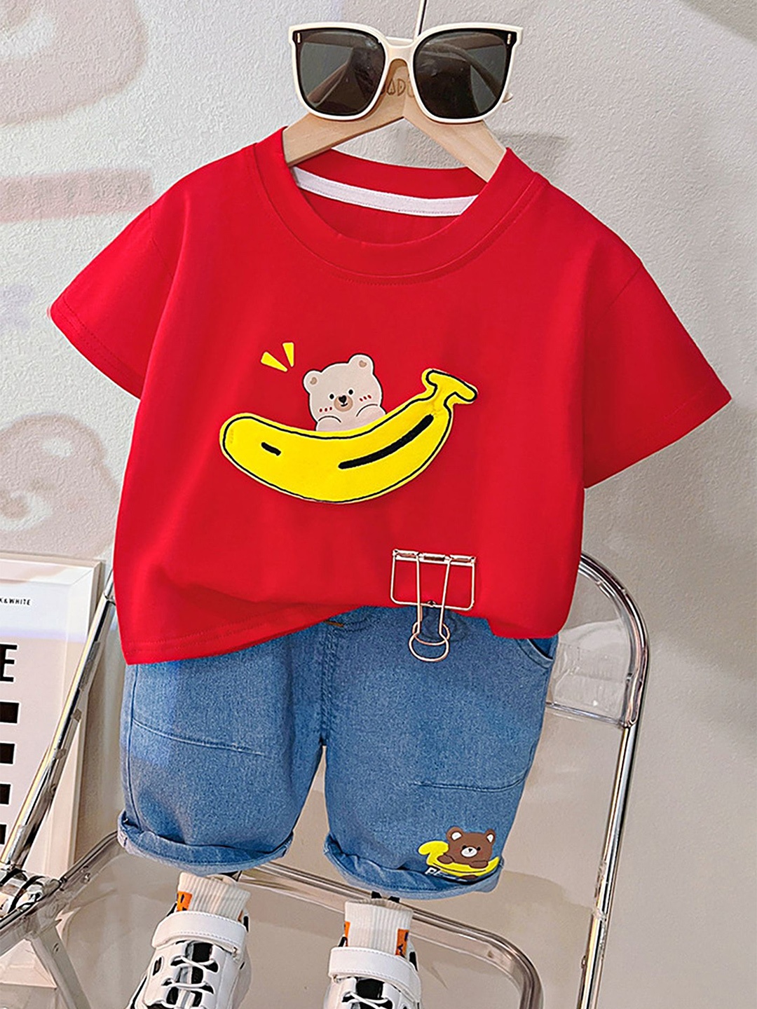

LULU & SKY Boys Printed T-shirt with Shorts, Red