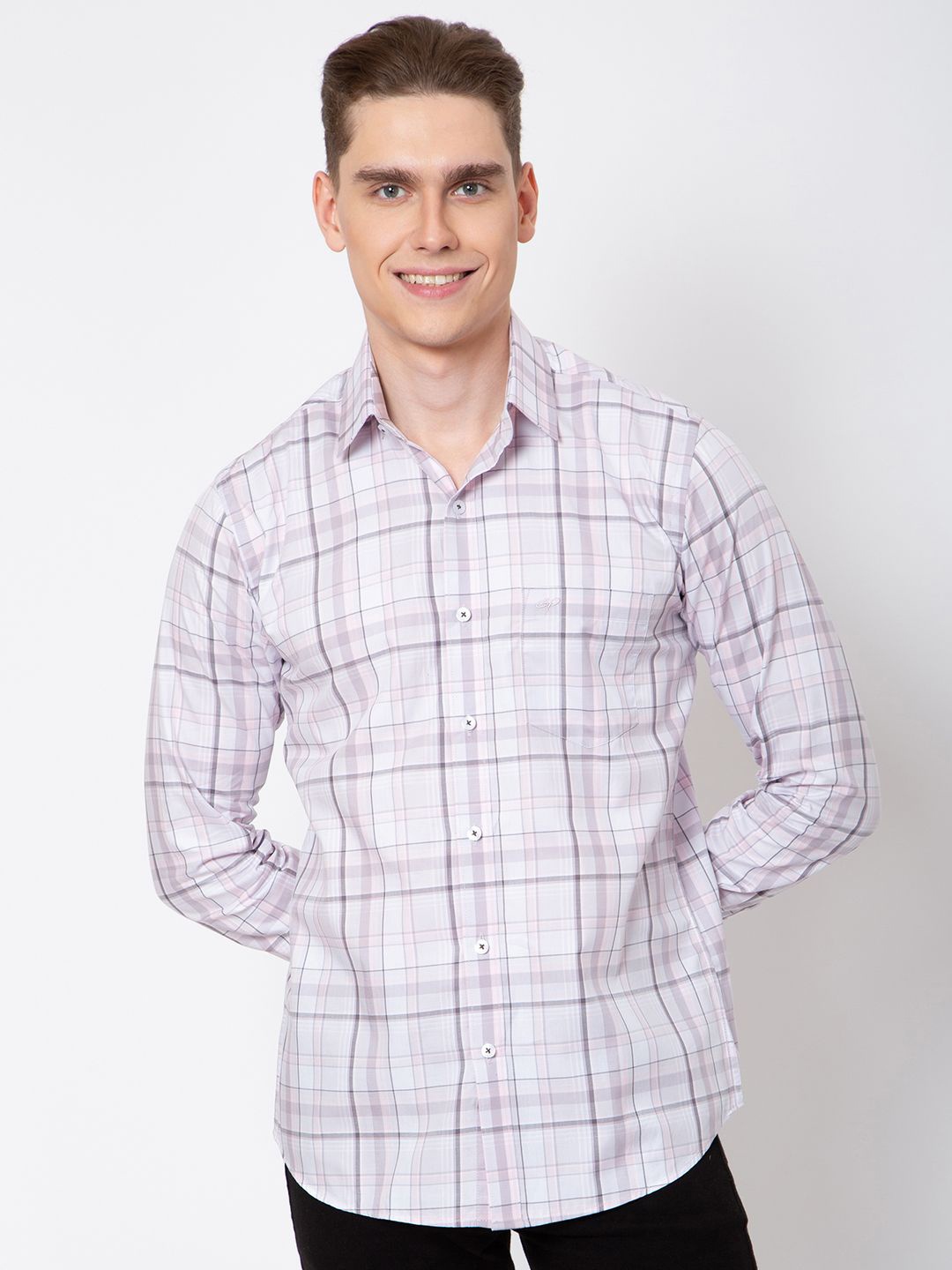 

Sparky Men Opaque Checked Casual Shirt, Pink