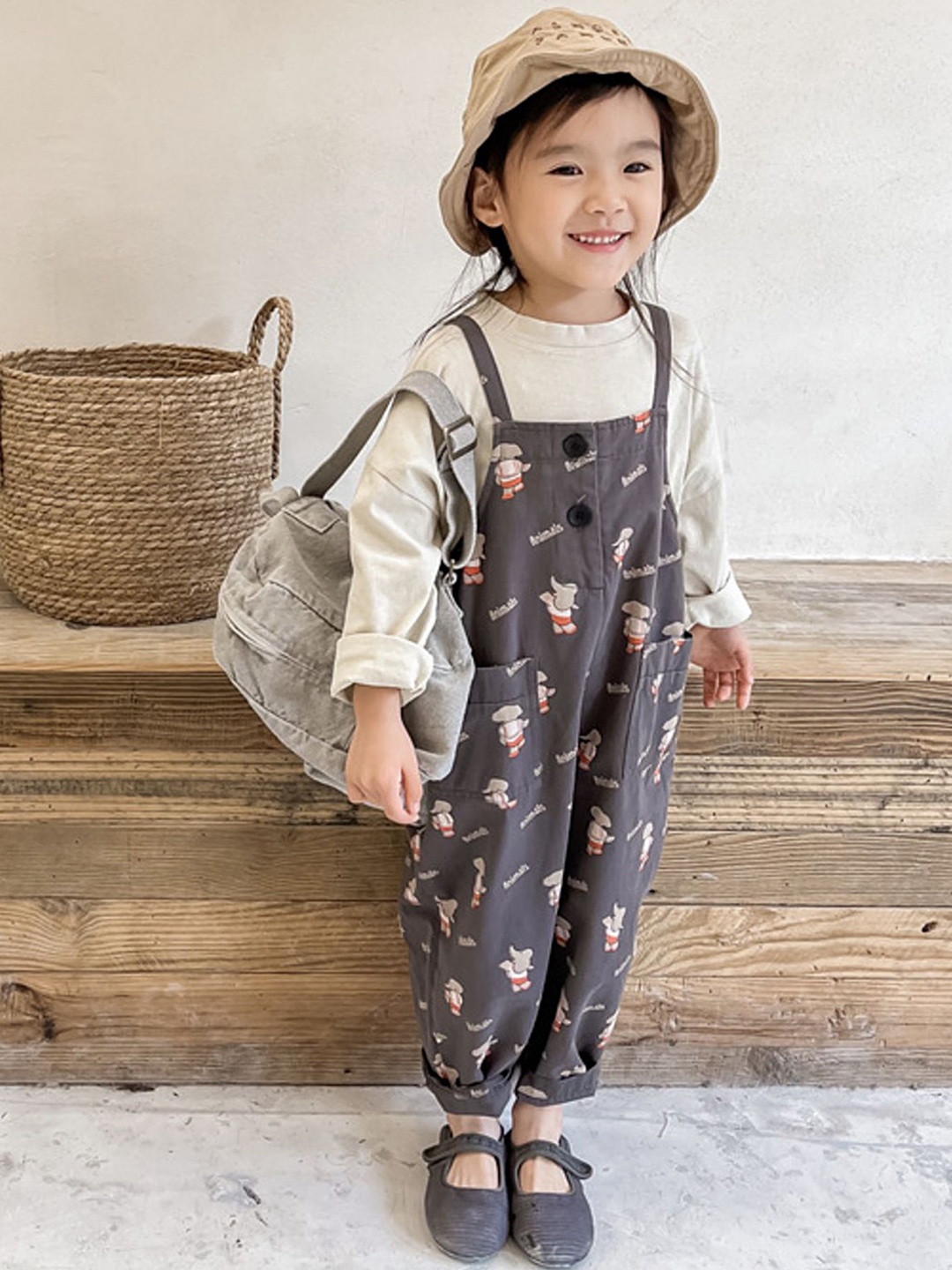 

LULU & SKY Girls Motif Printed Ankle-Length Dungaree, Grey