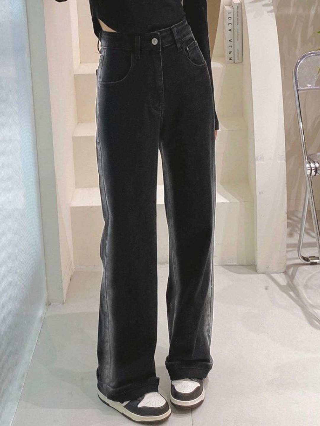

StyleCast Women Straight Fit High-Rise Heavy Fade Jeans, Black