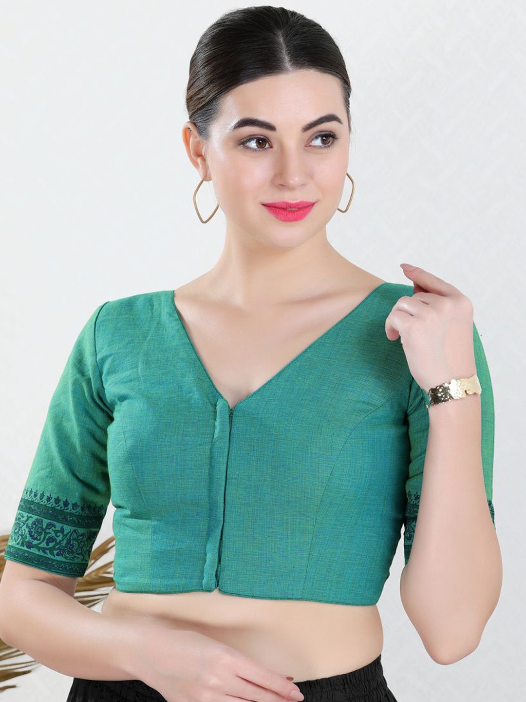 

VAMAS - THE DESIGNER BLOUSES Women V-Neck Padded Saree Blouse, Green