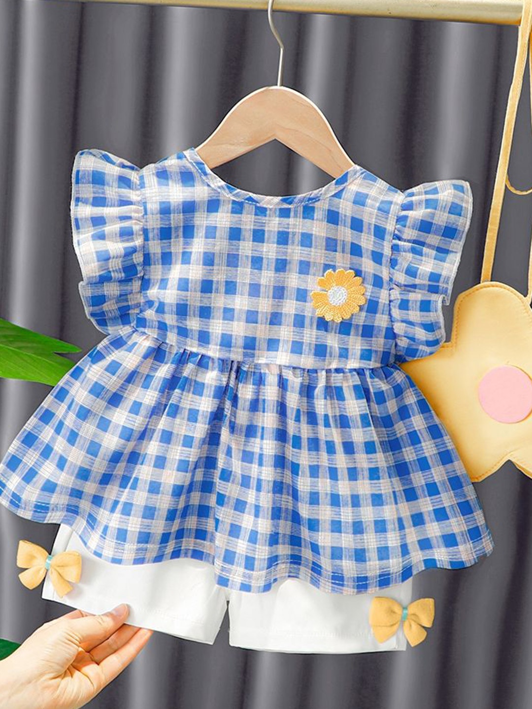 

LULU & SKY Girls Checked Top with Shorts, Blue