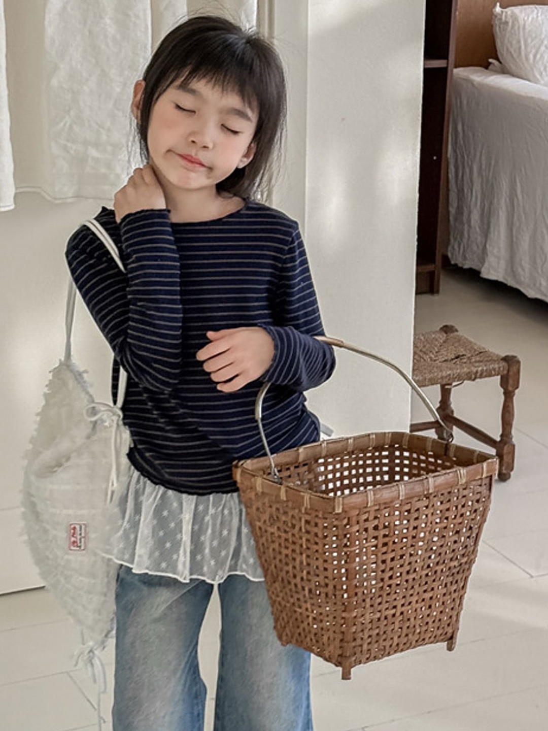

LULU & SKY Girls Striped Applique T-shirt, Blue