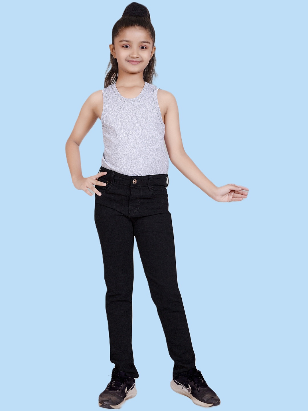 

ADBUCKS Girls Low Distress Stretchable Jeans, Black