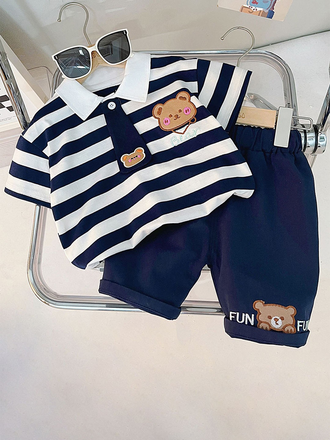 

LULU & SKY Unisex Kids Striped T-shirt with Shorts, Navy blue