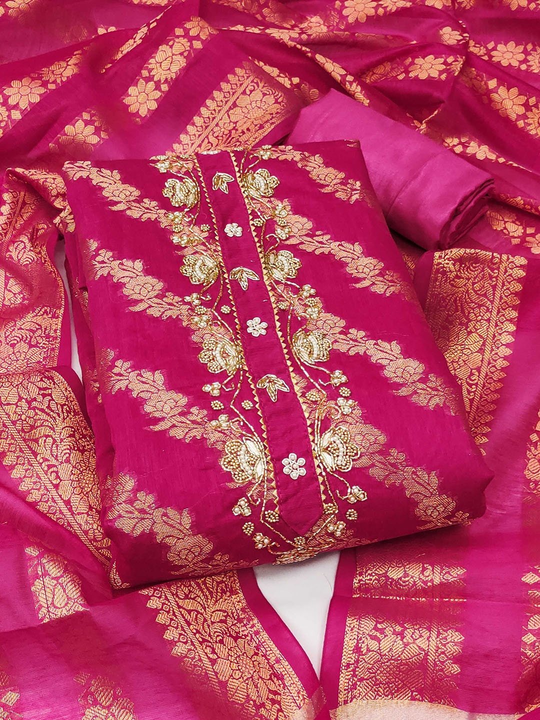 

SHADOW & SAINING Semi-Stitched Dress Material, Pink