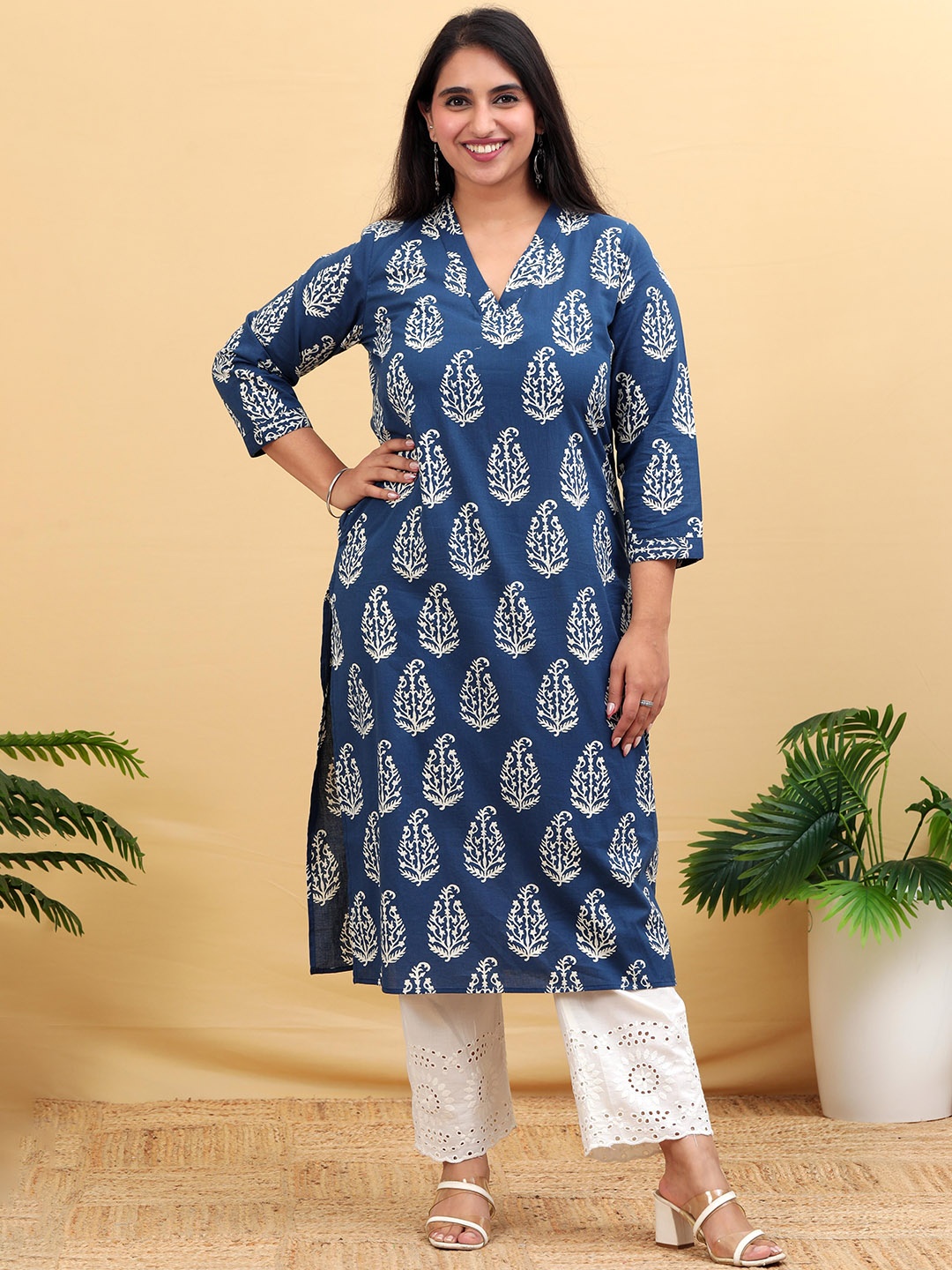 

Amaya Women Ethnic Motifs Yoke Design Kurta, Blue