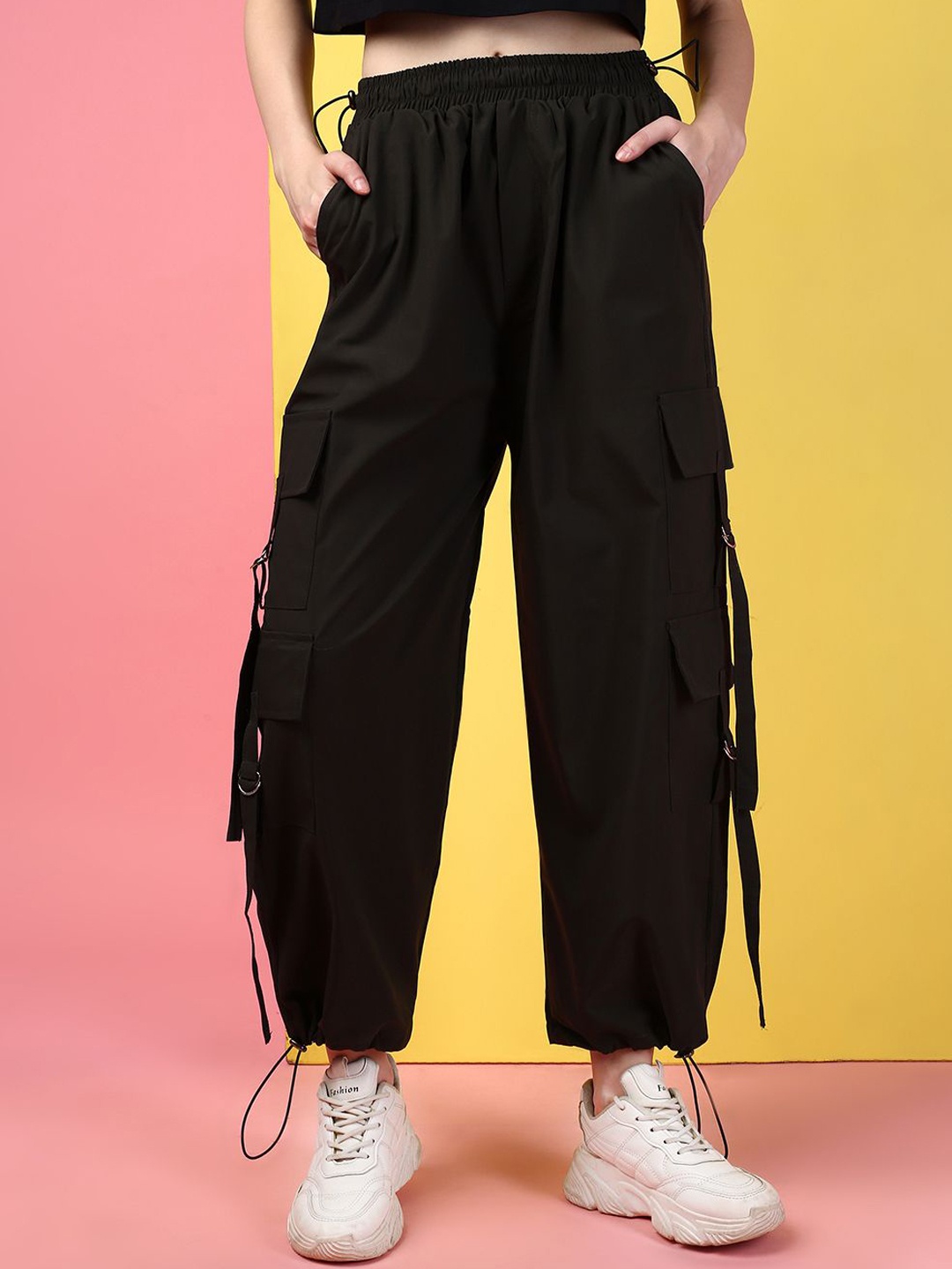 

Kaali Peeli Women Relaxed Trousers, Black