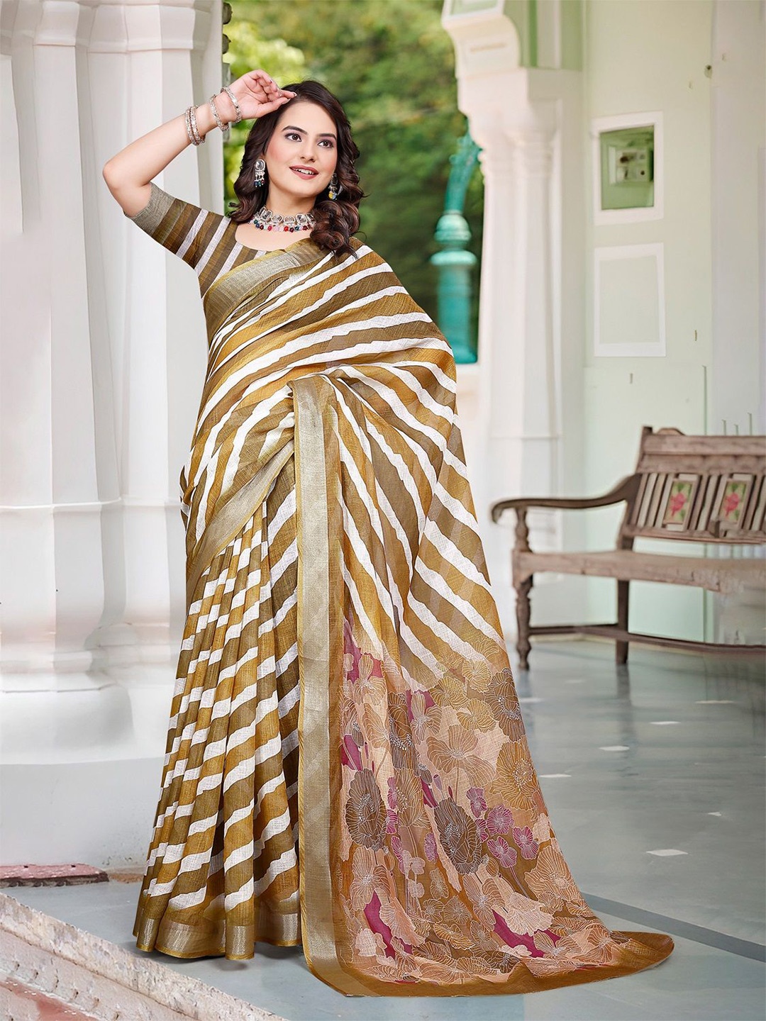 

Anouk Floral Linen Blend Saree, Brown