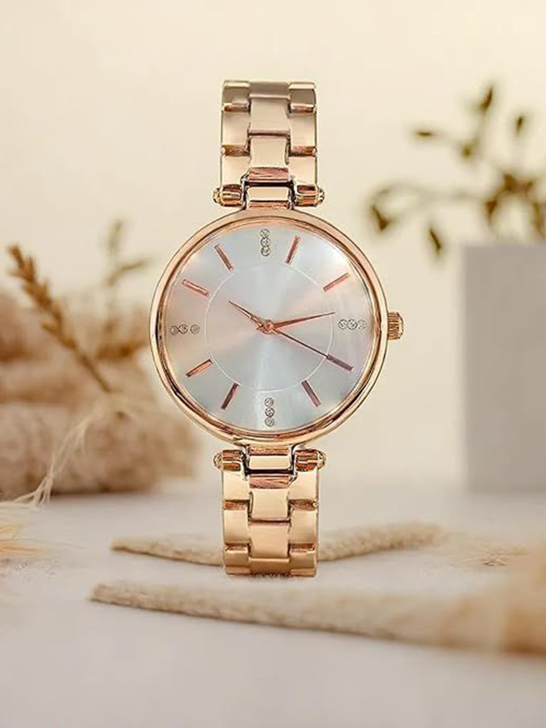 

THE SHOPOHOLIC Women Dial & Stainless Steel Straps Analogue Watch RT-ROSE