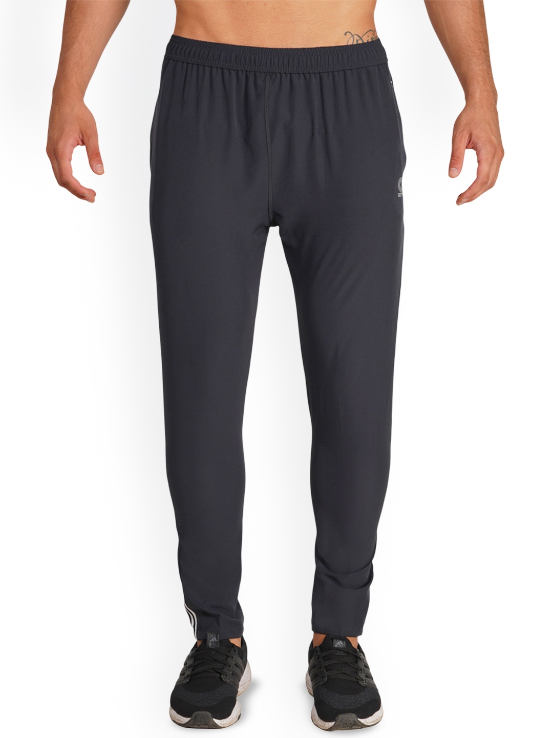 

GOTO Men Striped Mid-Rise TrackPants, Black