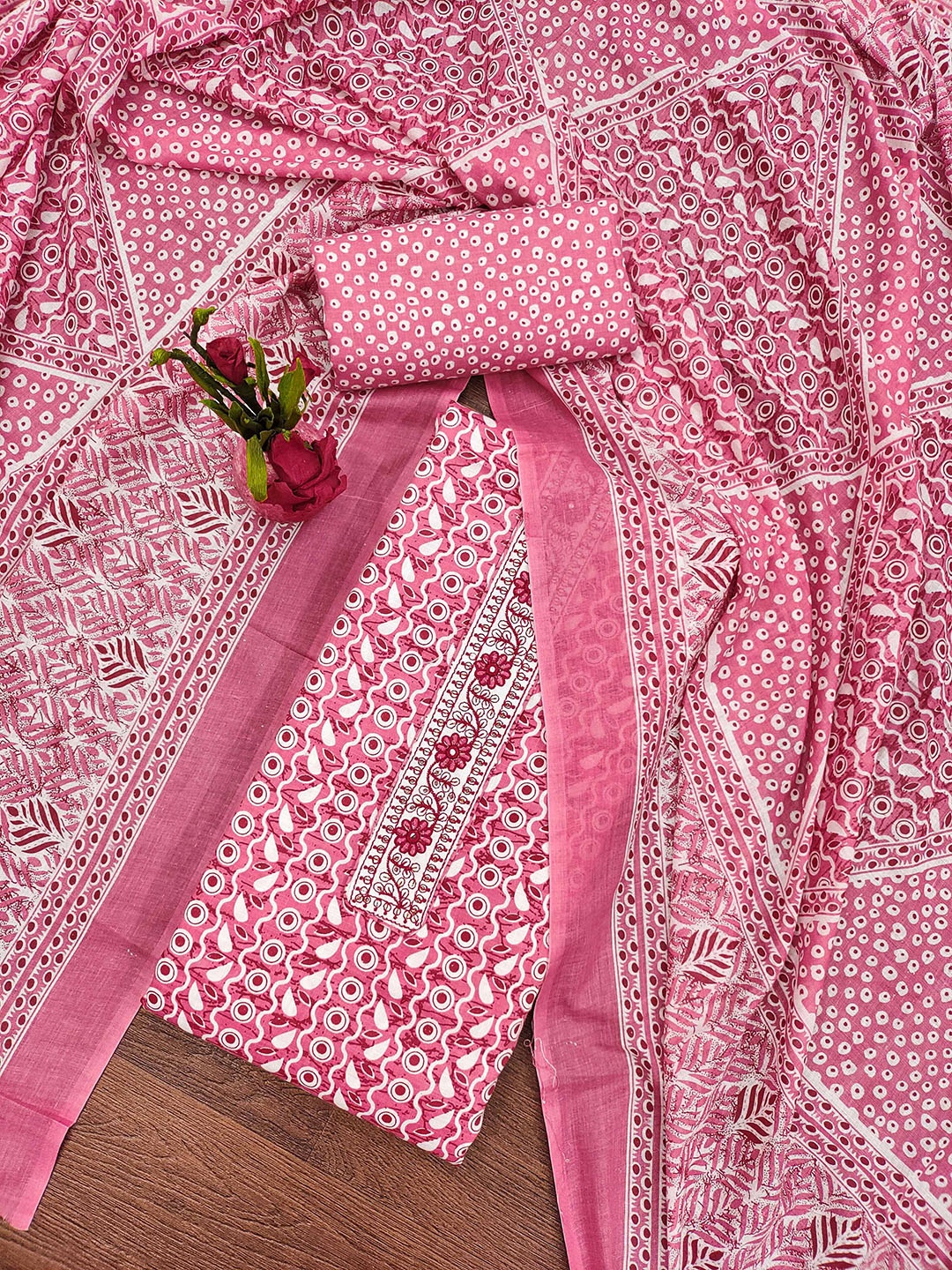 

SHADOW & SAINING Printed Unstitched Dress Material, Pink