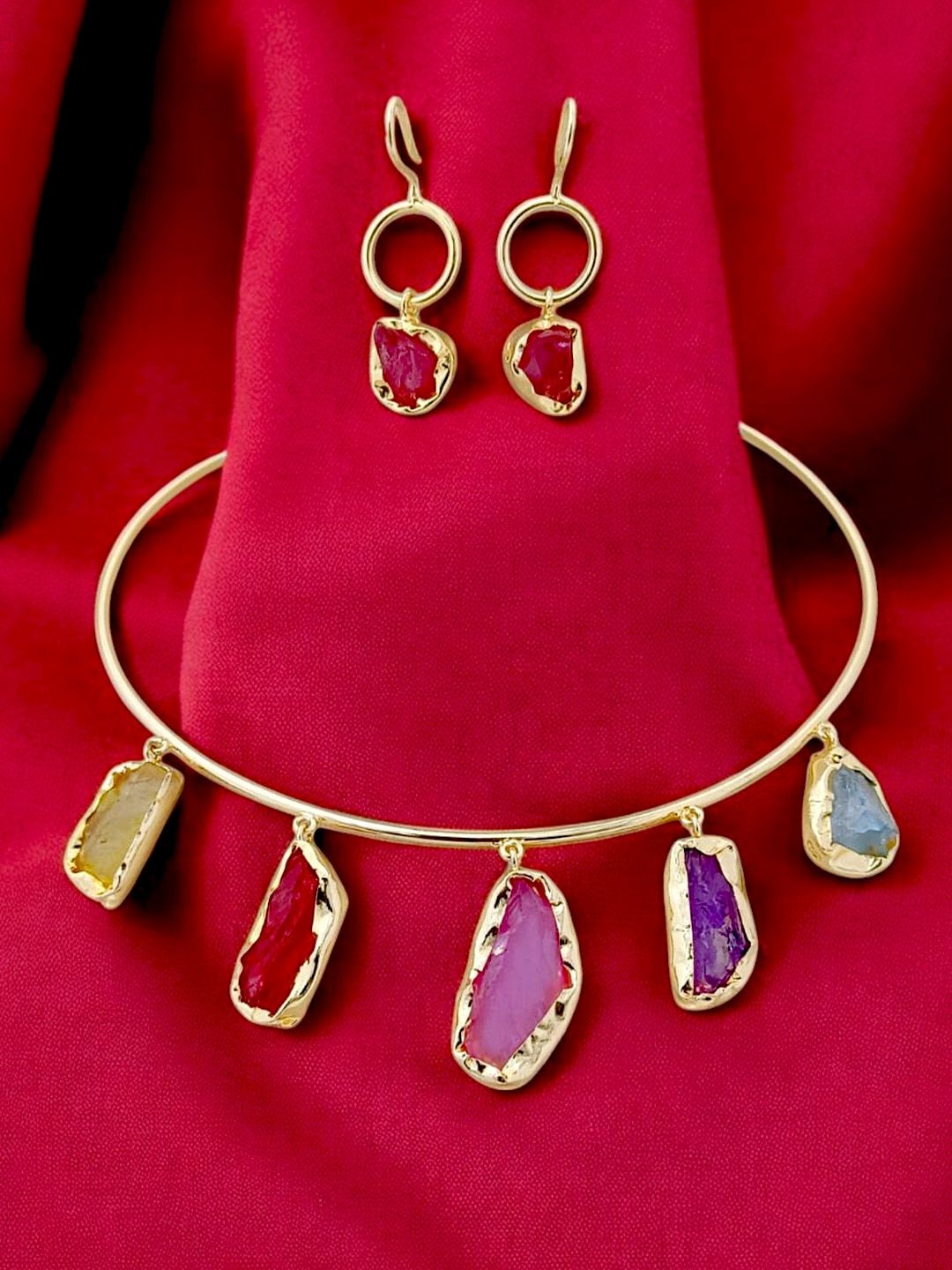 

TISHUL JEWELS Gold-Plated Stone-Studded Jewellery Set