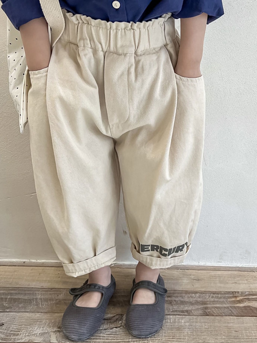

LULU & SKY Unisex Kids High-Rise Low Distress Jeans, Beige