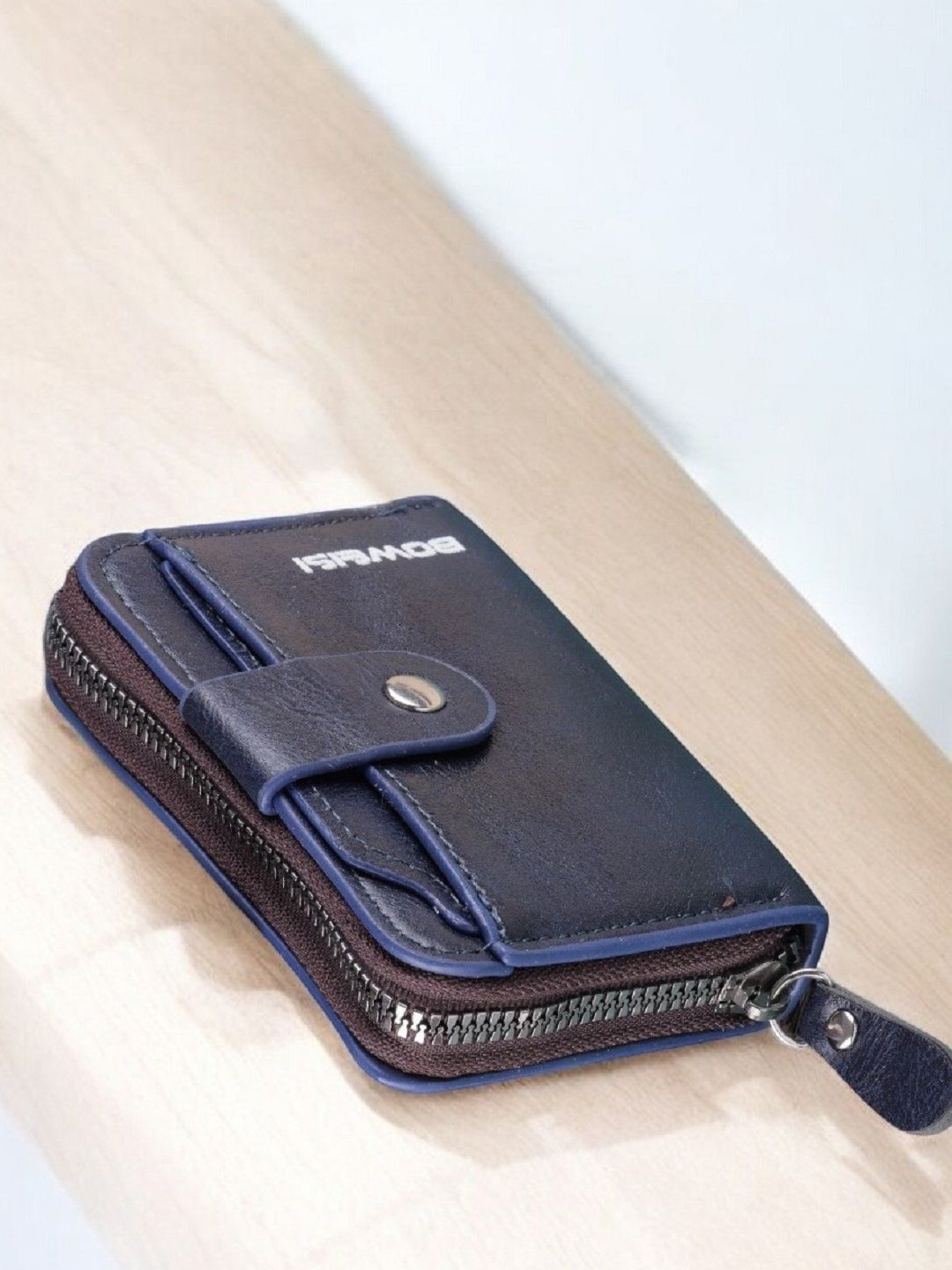 

WATCHSTAR Men Zip Detail Leather Card Holder, Blue