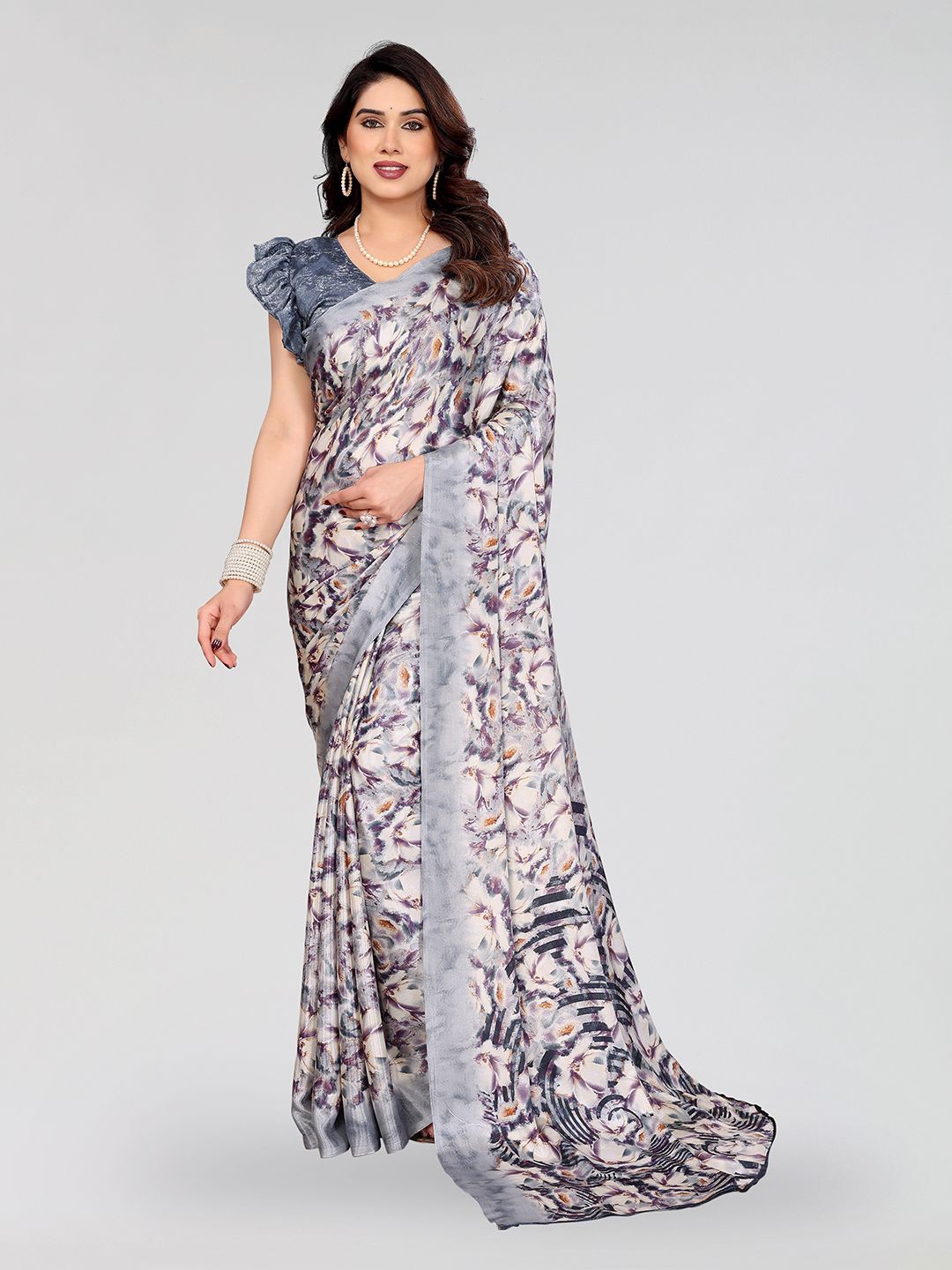 

Moda Rapido Floral Silk Blend Saree, Grey