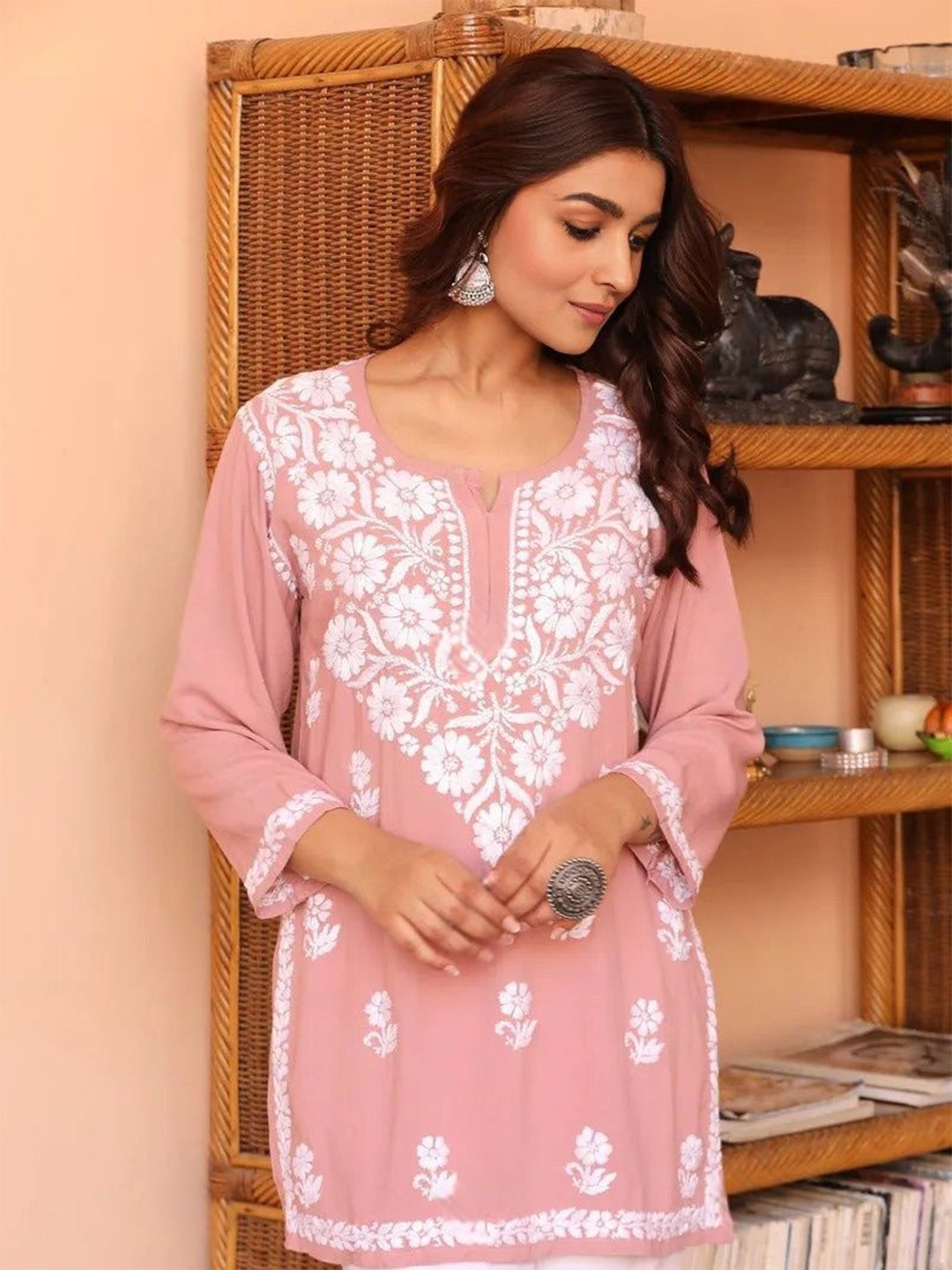 

Moda Rapido Floral Embroidered Kurti, Peach